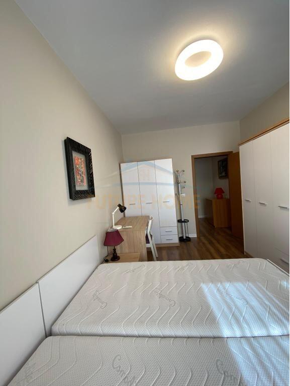 Apartament 2+1+2+POST PARKIMI, Rruga Mine Peza , Tirane