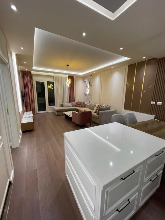 ✨Appartamento di Lusso 2+1 in Affitto | 📍Via Kosovarëve
