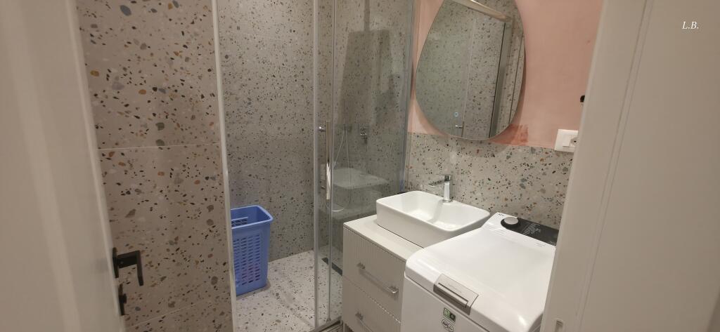 Affittasi appartamento 1+1 – Via Dibrës