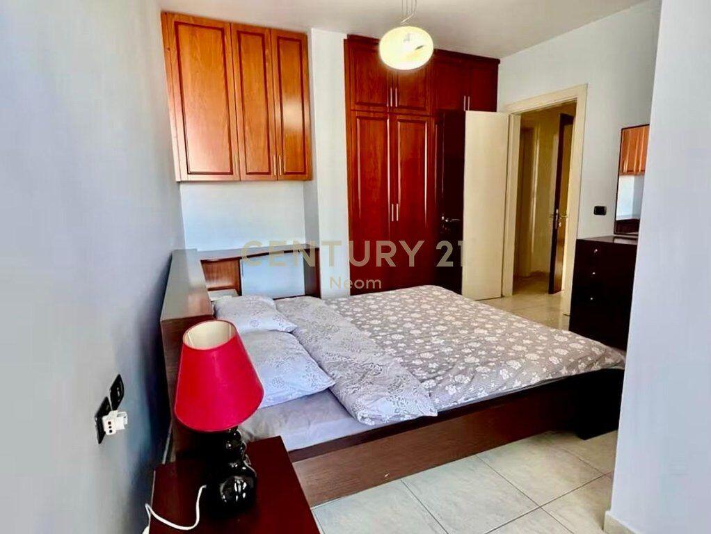 VENDIAMO, APPARTAMENTO 2+1+2 con 2 POSTI AUTO, CENTRO DI TIRANA‼️