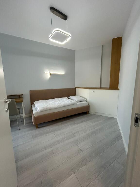 🏡 APPARTAMENTO 2+1 IN AFFITTO – CENTRO DI TIRANA
