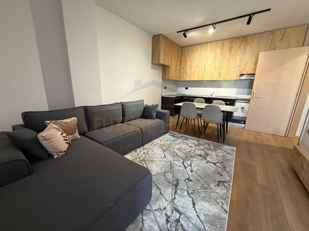 Shitet, Apartament 2+1, Unaza e Re, Tiranë 127,000 €