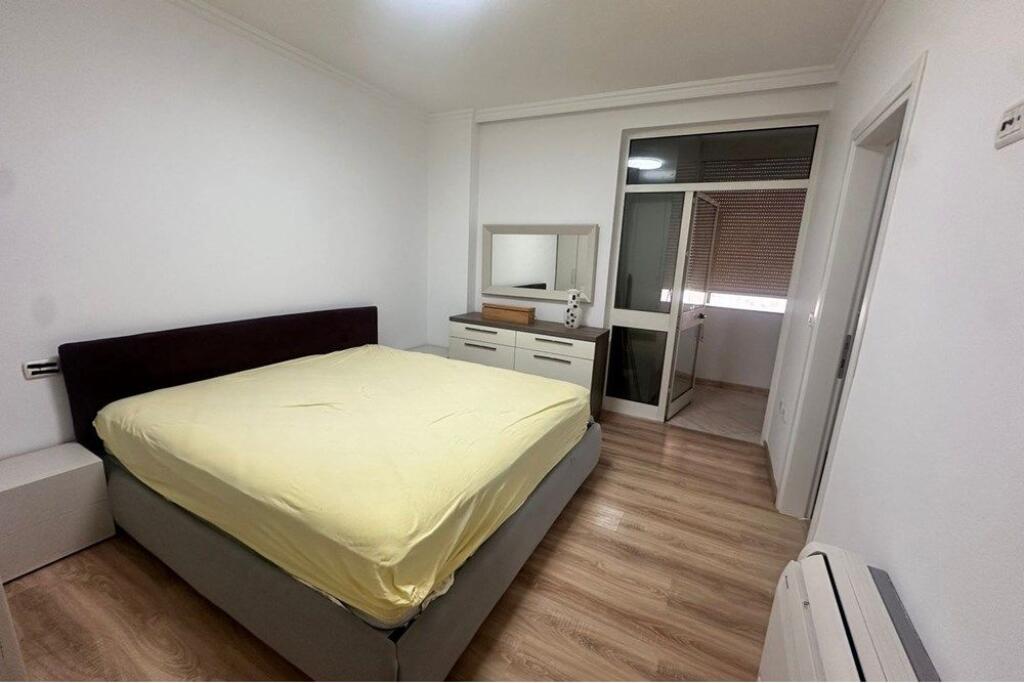 Appartamento moderno in affitto a Pazari i Ri