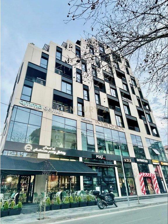 Apartament (Zyrë) për Shitje në zemër të Myslym Shyrit ! 420,000 € Sip. Totale  85m2