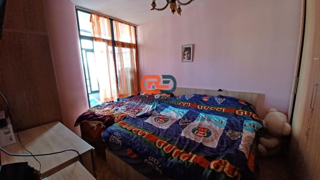 Tek 21 Dhjetori, Shitet Apartament 2+1, Ideal Per Banim Ose Investim!!