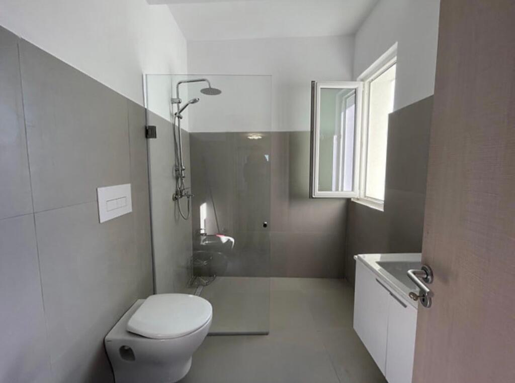Apartament 2+1 per qira ne Astir.