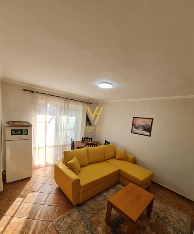JEPET APARTAMENT 2+1+BLK ME QERA TE RRUGA ELBASANIT 55.000 LEKE