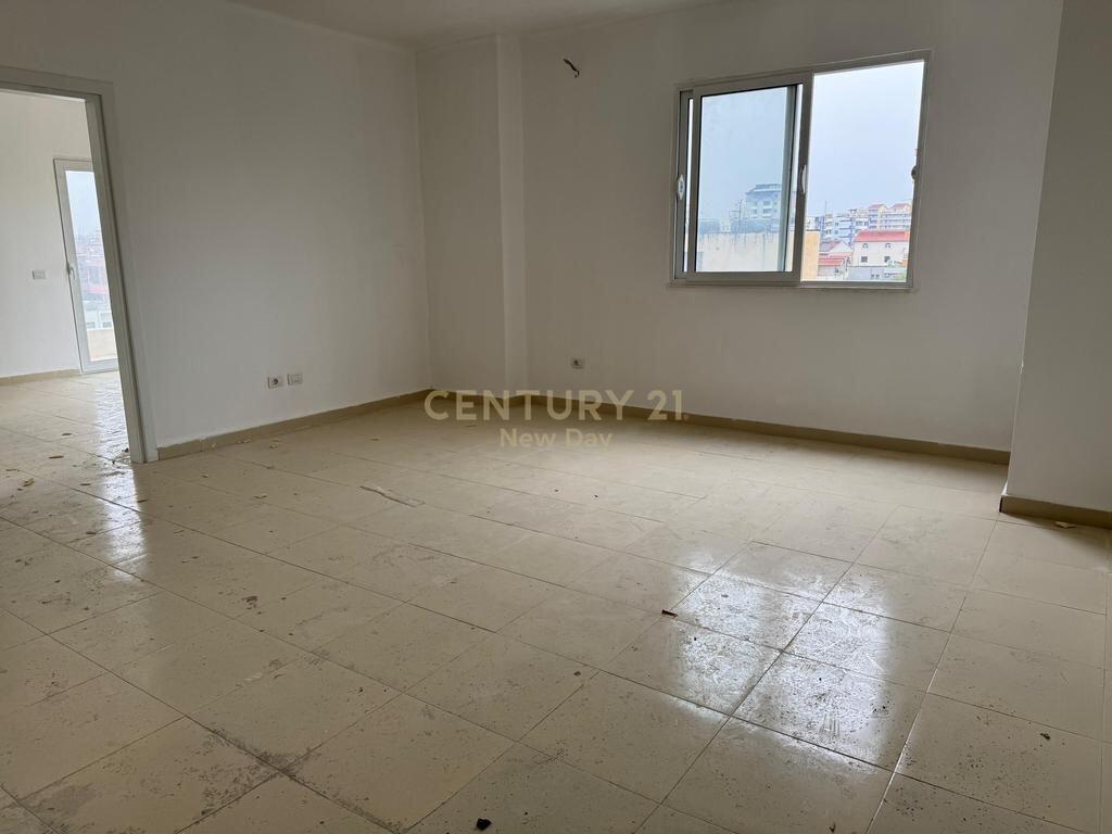 2+1 Apartment For Sale on the Beach, Durrës - 82,000€ | 91.3 m² 82,000 €