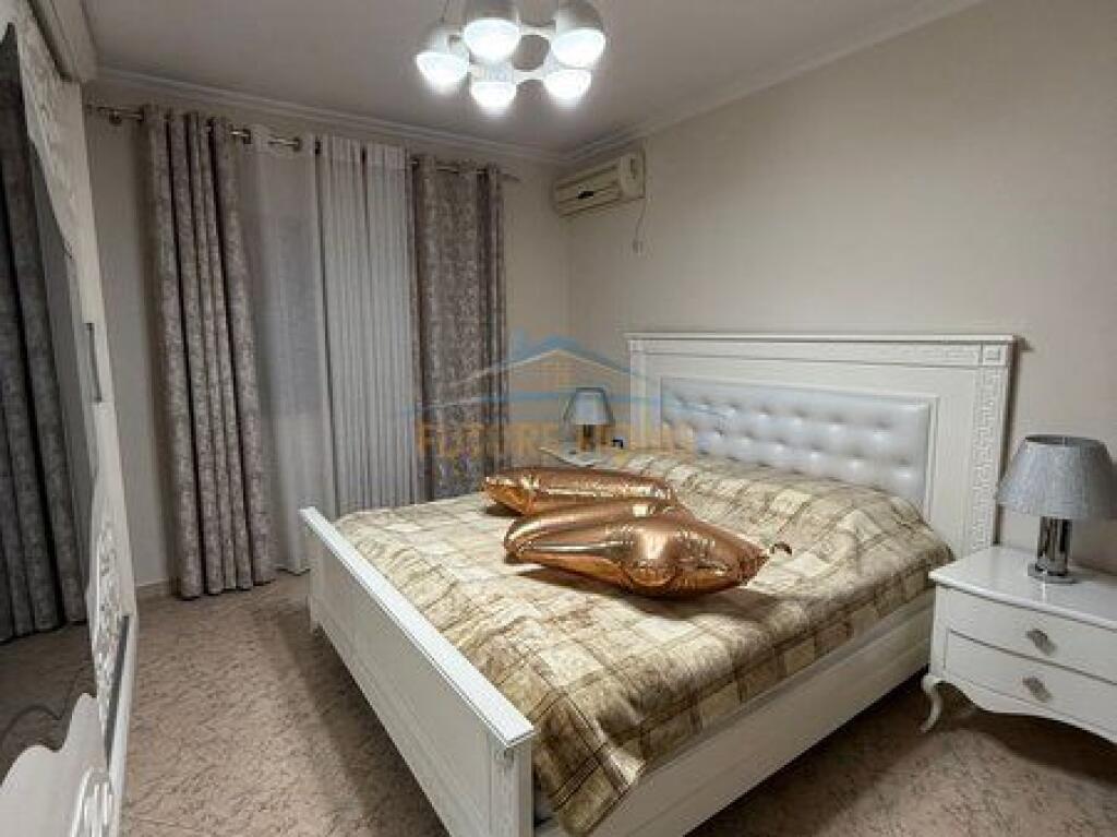 In vendita, Appartamento 2+1, Via Hoxha Tahsim, Tirana.
