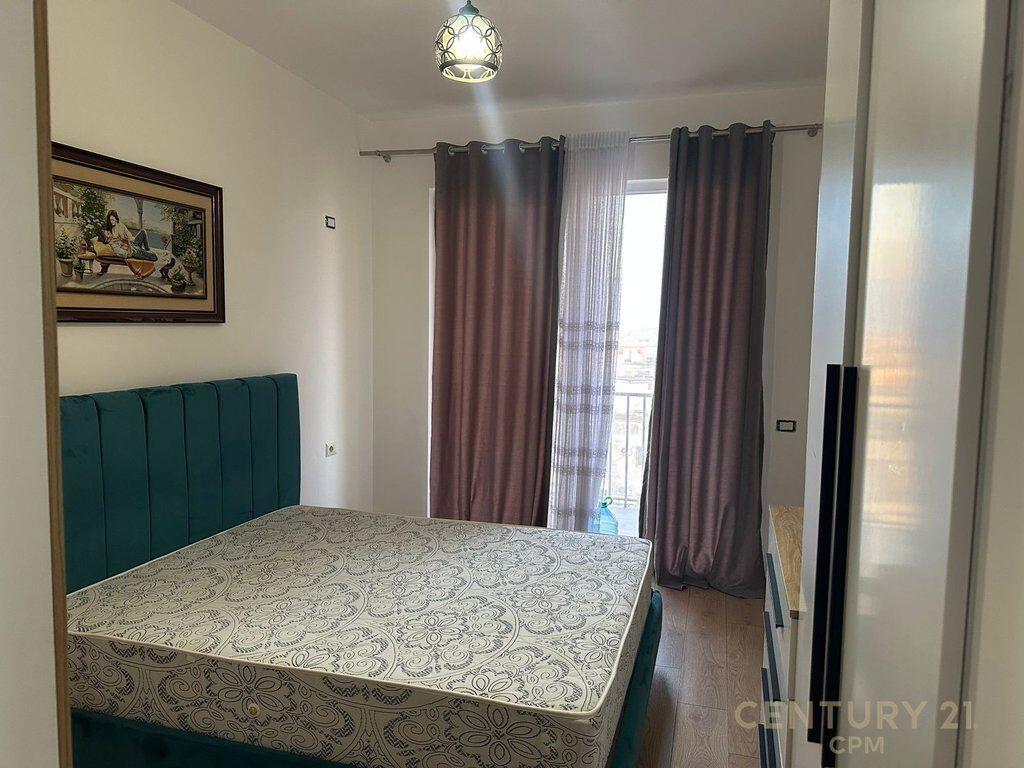 Apartament me qira 1+1 ne Yzberisht te Grand Galery