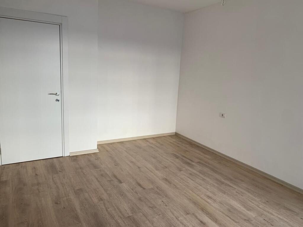 Appartamento 1+1 in affitto a Kombinat.