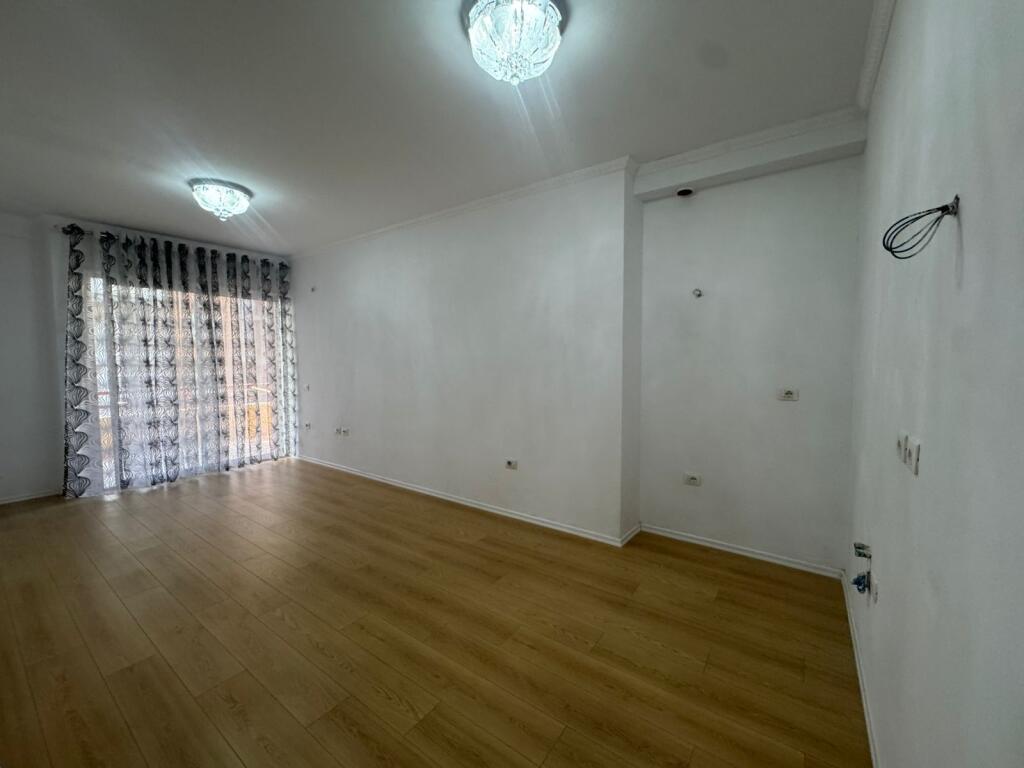 Apartment 2+1, Fresh!