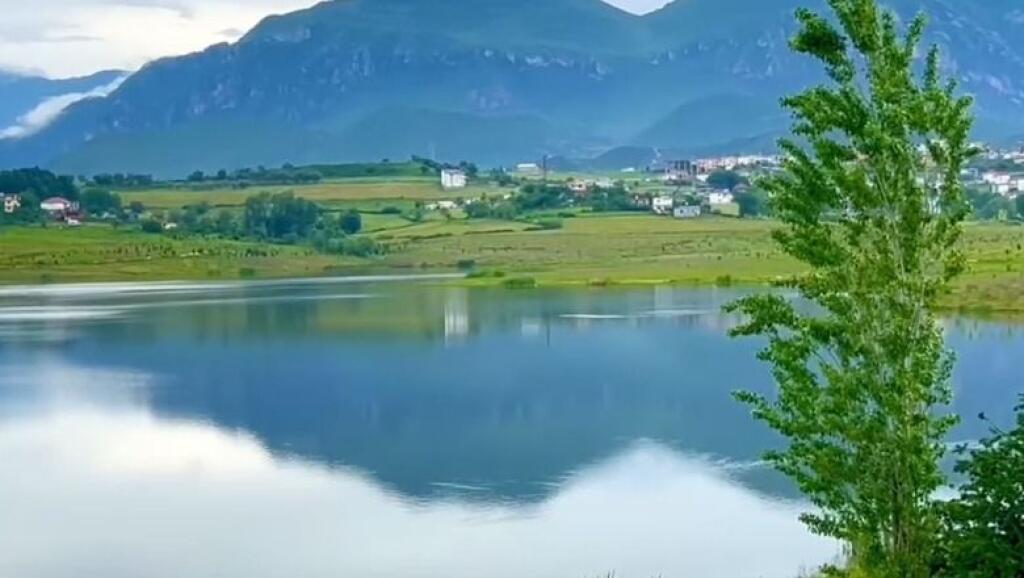For sale, 2+1 Apartment, Paskuqan, Tirane.