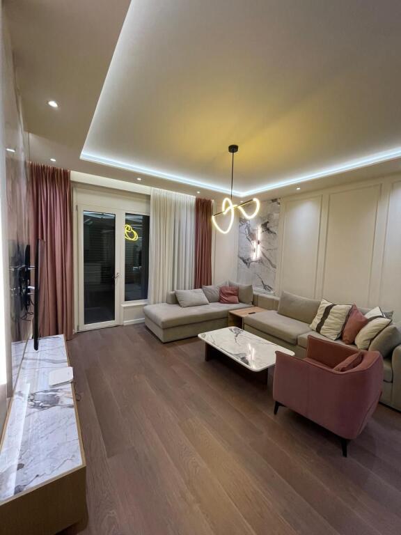 ✨Appartamento di Lusso 2+1 in Affitto | 📍Via Kosovarëve