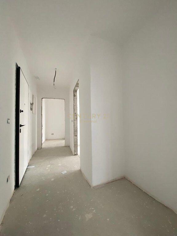 Jepet me Qira Apartament 2+1+ Parkim per Zyra