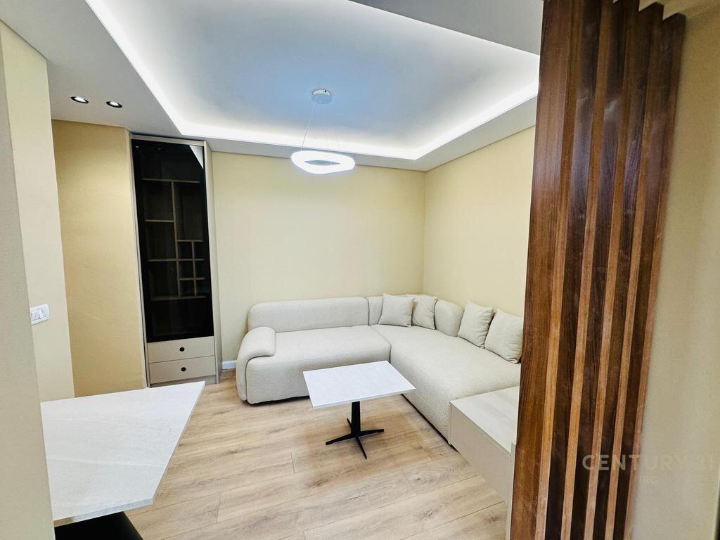 APARTAMENT 1+1 - RRUGA MUHAMET GJOLLESHA