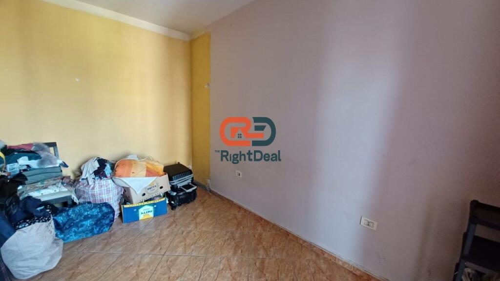 Tek 21 Dhjetori, Shitet Apartament 2+1, Ideal Per Banim Ose Investim!!