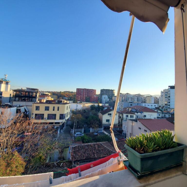 Appartamento 1+1, Caffè Roma!