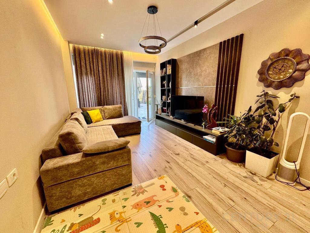 Super Triplex in Vendita – Kodra e Diellit 2 335.000 € Sup. Totale  240m2