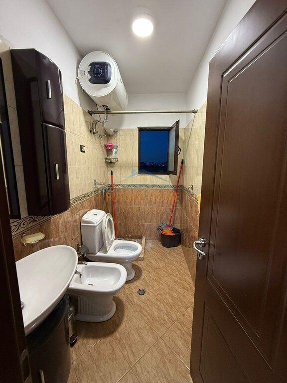 In vendita, Appartamento 2+1, Via Hoxha Tahsim, Tirana.