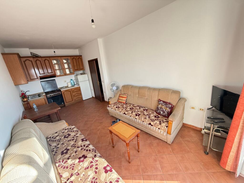 In vendita occasione appartamento 1+1 (53.7m2) 67.000 euro presso il Terminal (parcheggio garantito sotto il palazzo)
