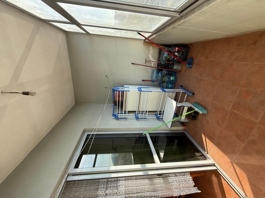 In vendita occasione appartamento 1+1 (53.7m2) 67.000 euro presso il Terminal (parcheggio garantito sotto il palazzo)

