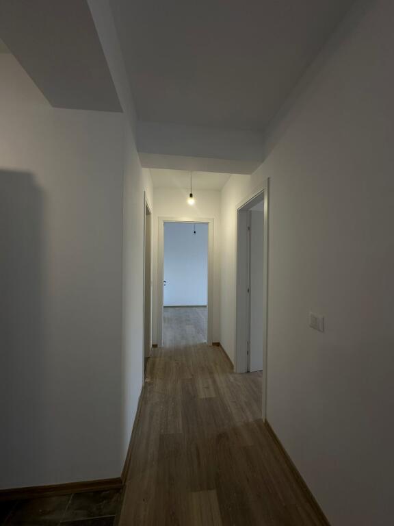 Vendesi in vendita 2+1+2 – Kodra e Diellit, Tirana