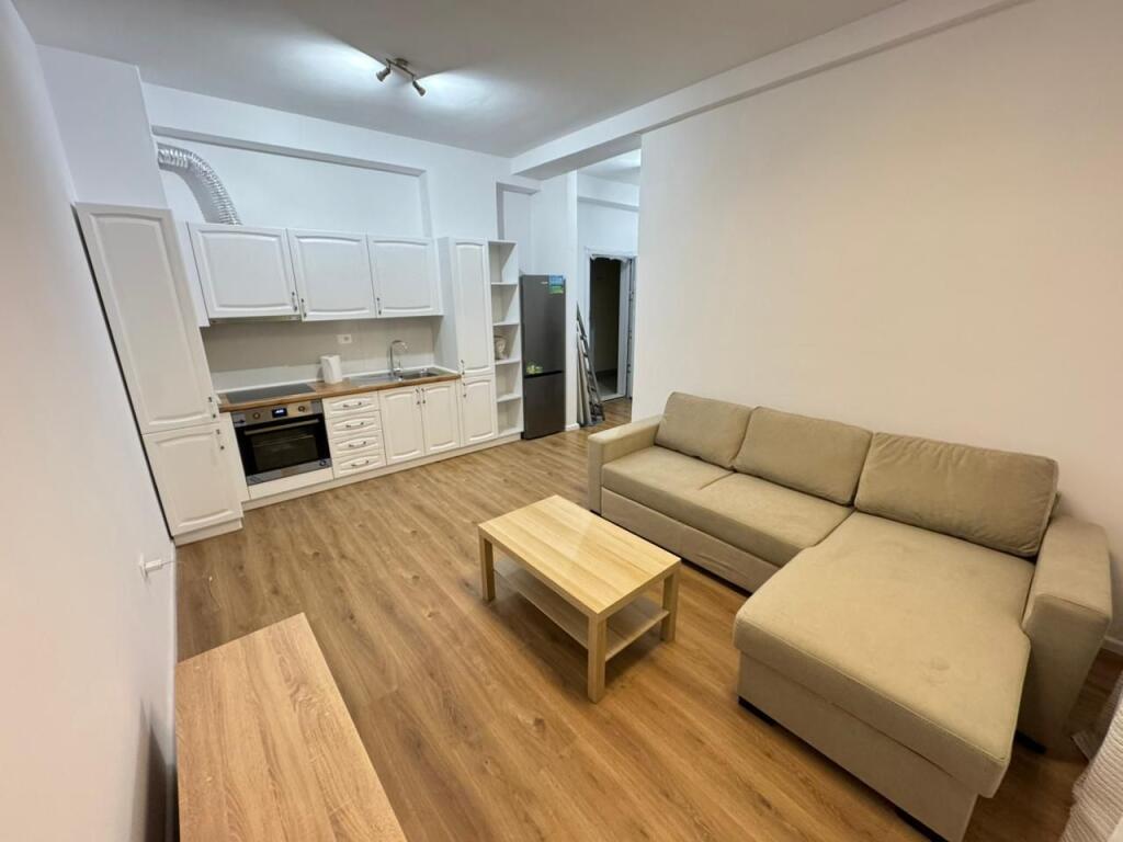 🏡 Appartamento 1+1 in affitto 📍 Ali Demi, Complesso Kadiu💶 Prezzo: 45.000 lek / mese