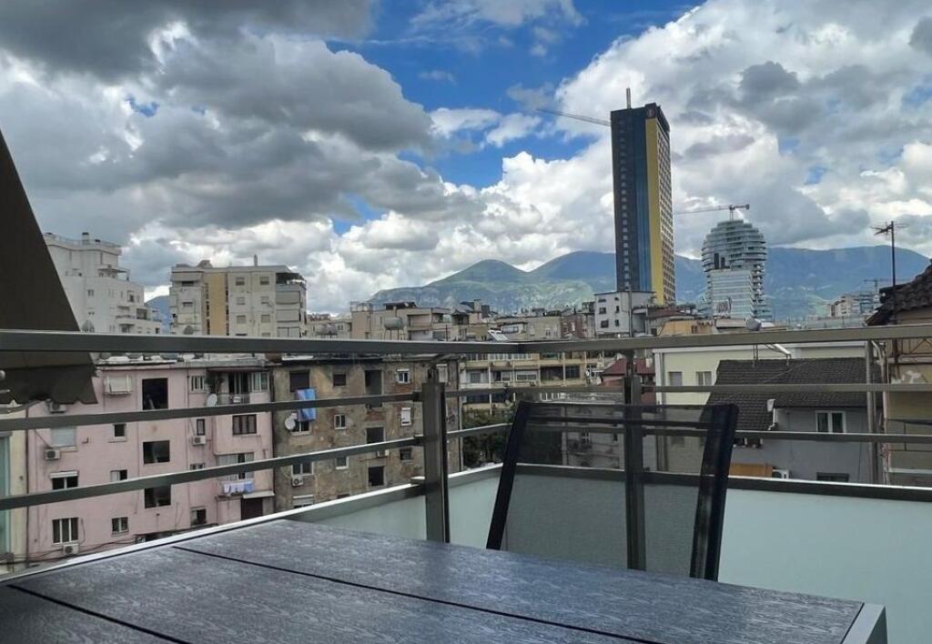 Studio for Rent – Center, beginning of Kavaja Road