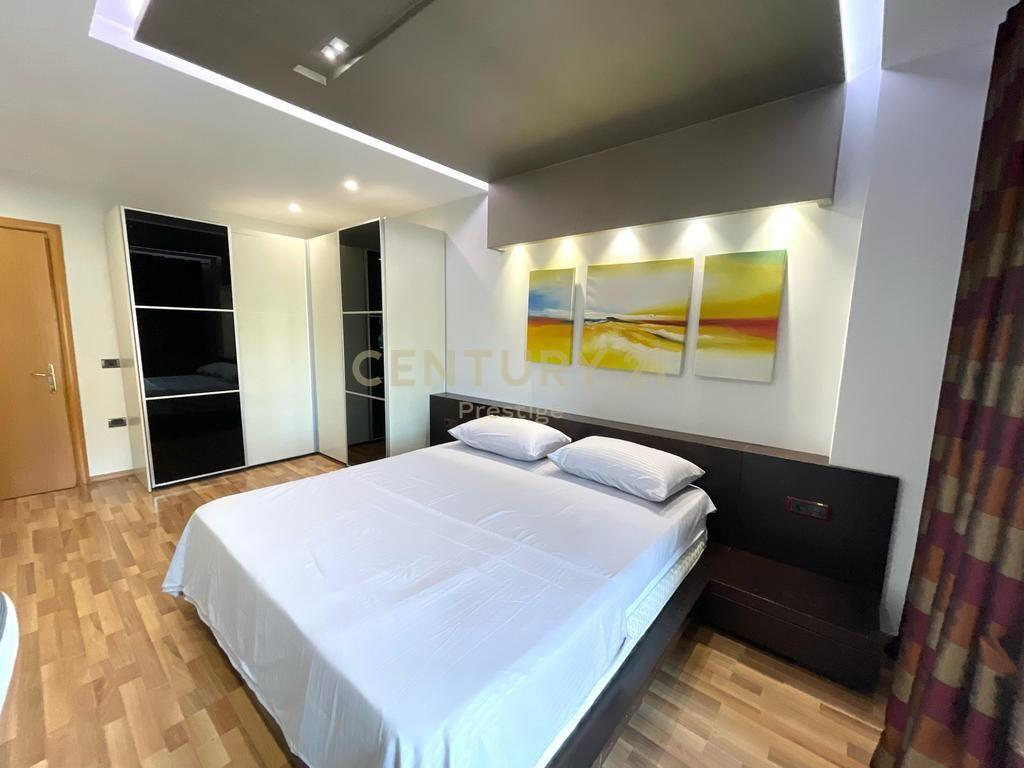 JEPET ME QIRA APARTAMENT 2+1+2 PRANE AMBASADES AMERIKANE, TIRANE! 1,000 € /Muaj Sip. Totale  120m2