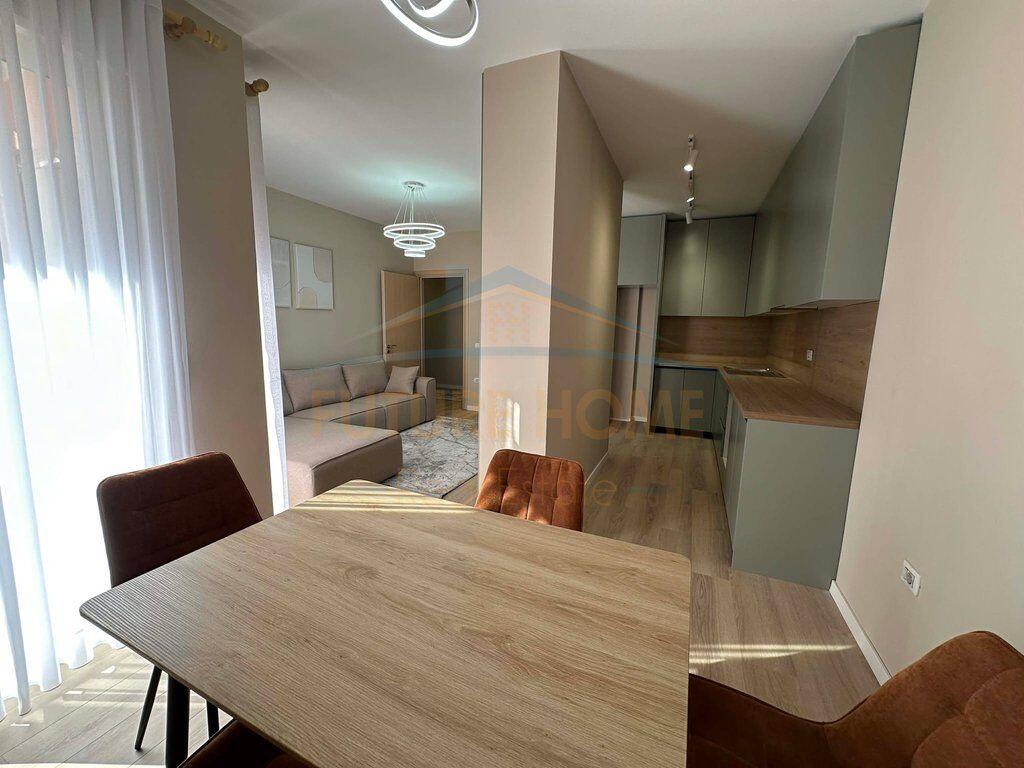 For sale, 2+1 Apartment Unaza e Re, Tirana