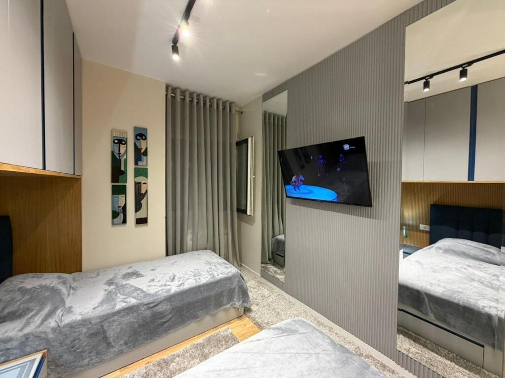 Apartment 2+1 for rent at Kodra e Diellit.