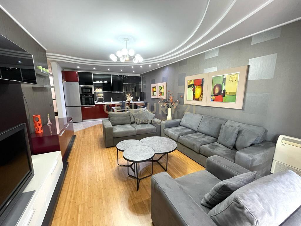 JEPET ME QIRA APARTAMENT 2+1+2 PRANE AMBASADES AMERIKANE, TIRANE! 1,000 € /Muaj Sip. Totale  120m2