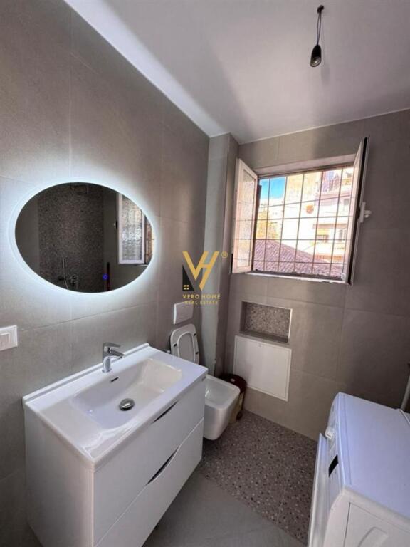 OFFICE 70 M2 FOR RENT AT MINE PEZA 1,000 EURO