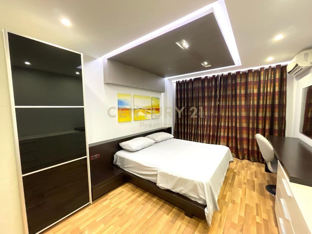 JEPET ME QIRA APARTAMENT 2+1+2 PRANE AMBASADES AMERIKANE, TIRANE! 1,000 € /Muaj Sip. Totale  120m2