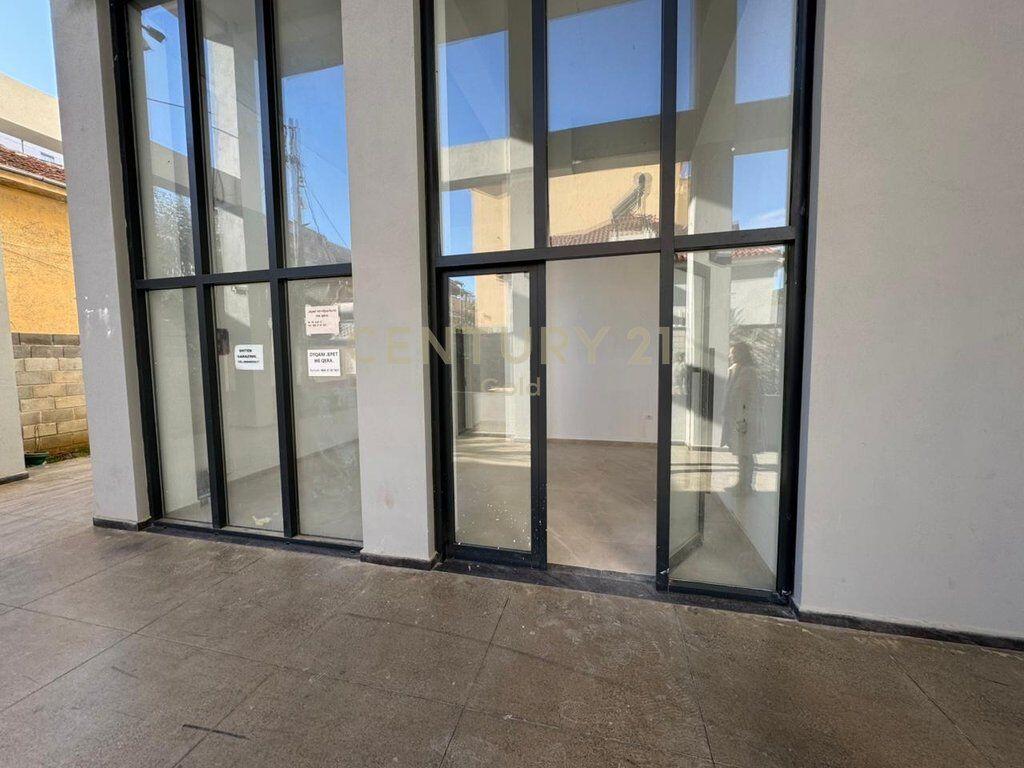 Commercial Space for Rent near the Red School !