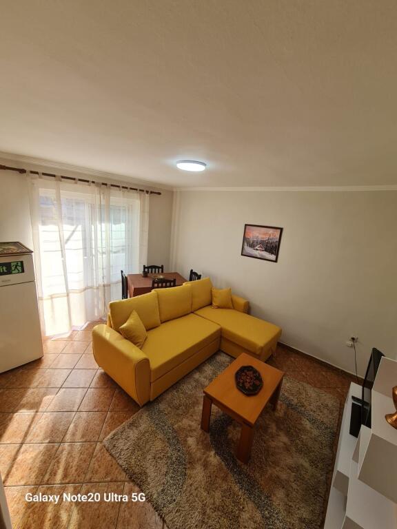 🏡 Appartamento in Affitto 2+1 – vicino alla Direzione dell'Igiene / Ristorante Pireo