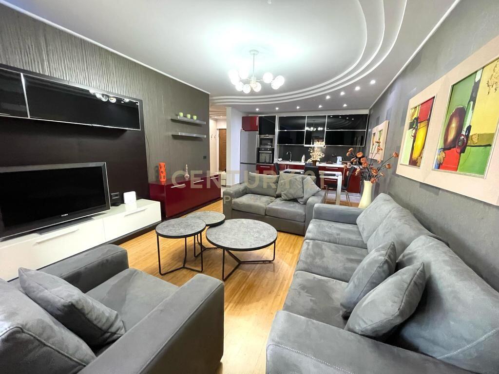 JEPET ME QIRA APARTAMENT 2+1+2 PRANE AMBASADES AMERIKANE, TIRANE! 1,000 € /Muaj Sip. Totale  120m2