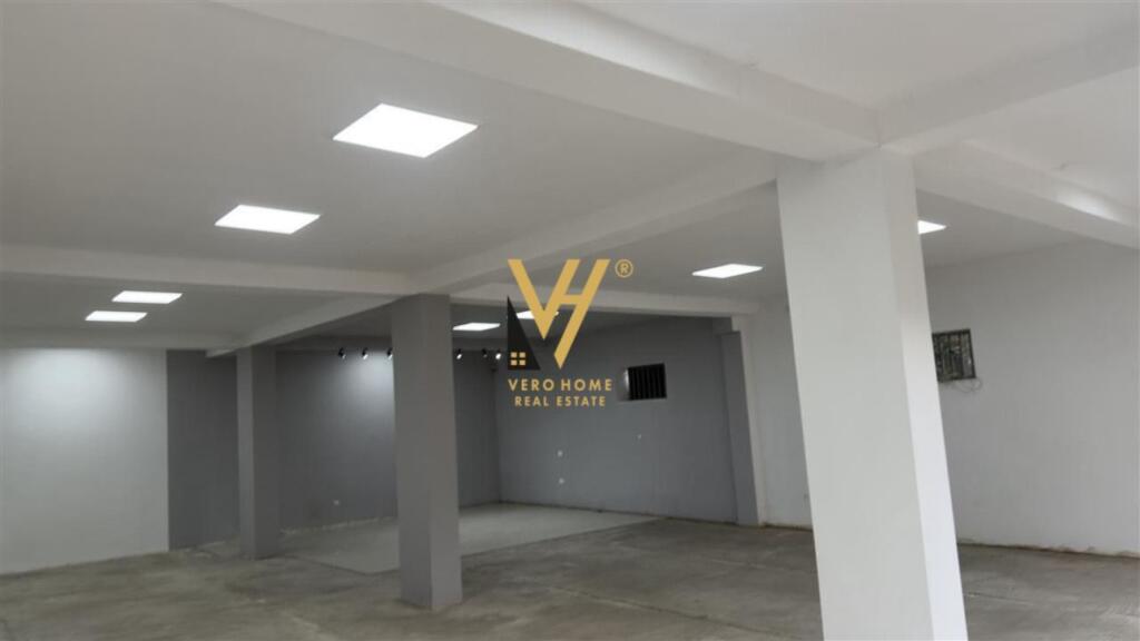 GIVEN SPACE 200 M2 FOR RENT IN FRESKU 100,000 LEKE