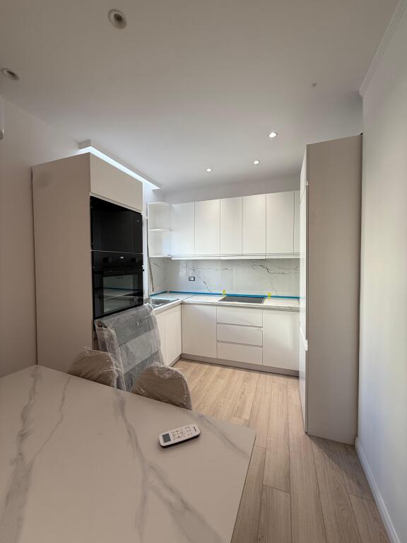 🏠FOR RENT Apartment 2+1+Parking Spot   📍Him Kolli Street 🏢3rd floor, with elevator  💶 Price: 1000€/Month