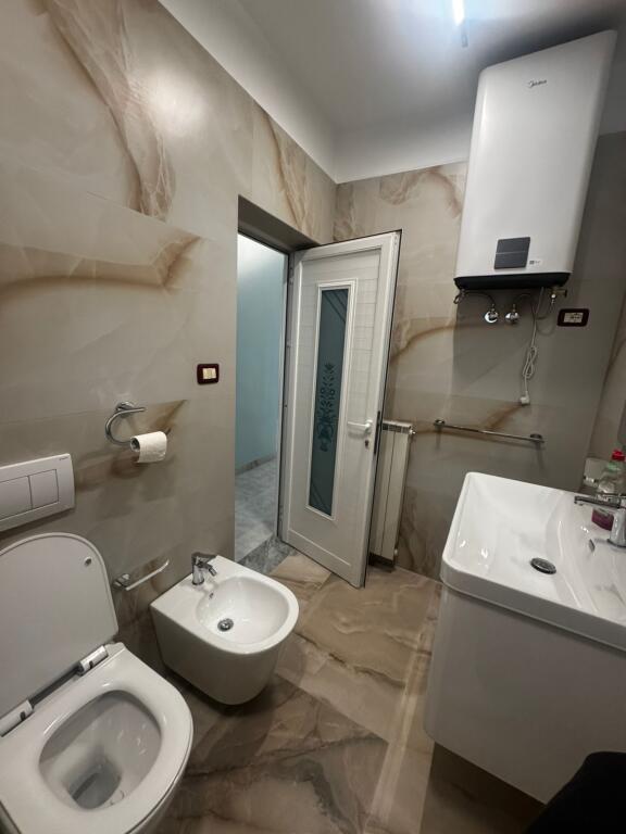 📌Affittasi il primo piano di una villa 📍 Ali Dem!!!
