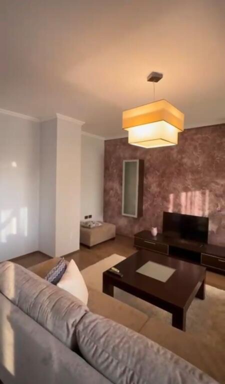 House for rent, in Pallat i Ri 2+1              ID   13952        