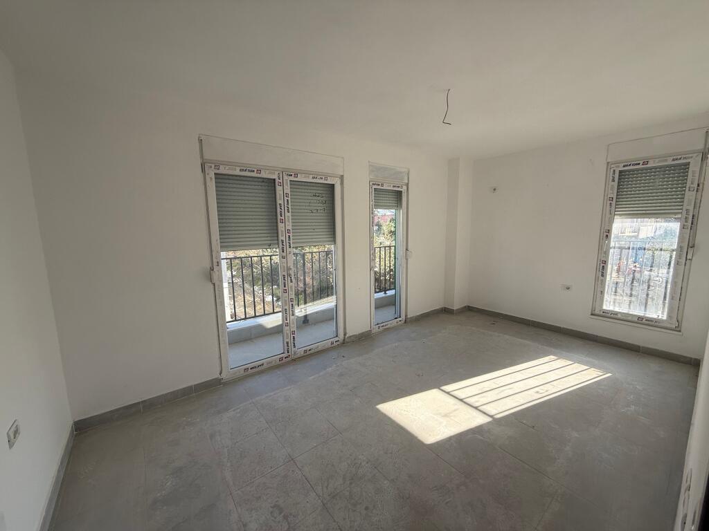 Apartment 3+1 for rent on 5 May street