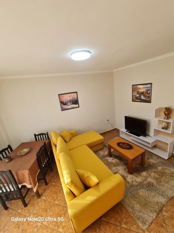 🏡 Appartamento in Affitto 2+1 – vicino alla Direzione dell'Igiene / Ristorante Pireo