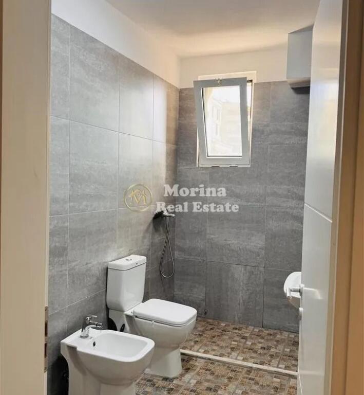 Affitto | Ambiente Commerciale | RTSH | 1260 €/mese trattabili