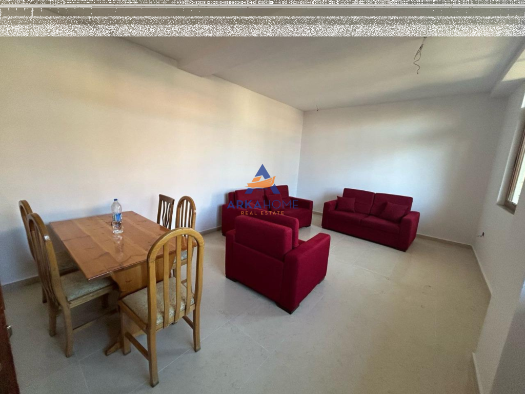 SHITET SHTEPI PRIVATE 1 KATESHE 245M2 "KOMBINAT,RRUGA HAMDI CENOJMERI" 185,000 EURO( I DISKUTUESHEM)
