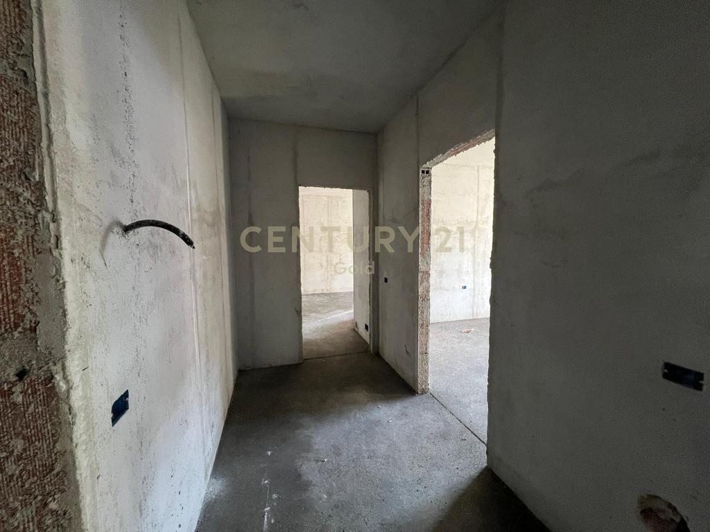 We sell Apartment 2+1+2 – Residence “Lidhja e Prizrenit”, Paskuqan!