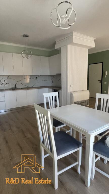 🏡 Jepet me qera apartament 2+1 + post parkimi – Myslym Shyri, Tiranë