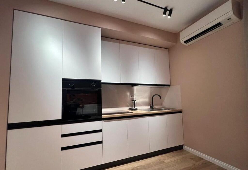 Studio for Rent – Center, beginning of Kavaja Road