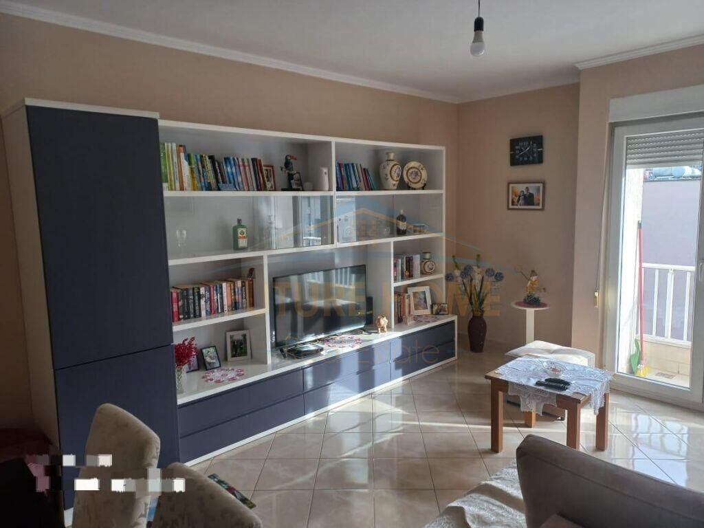 Qera, Apartament 2+1+Post Parkimi, 21 Dhjetori, Tiranë